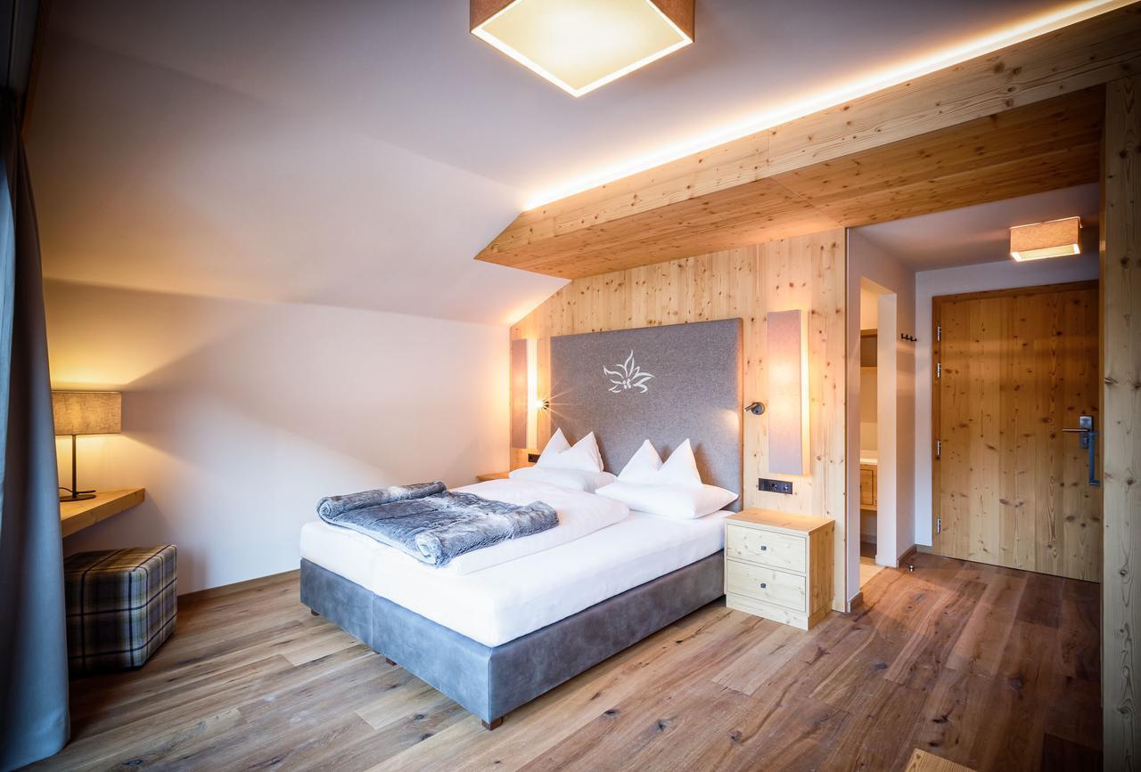 Hotel & Chalets Edelweiss Madonna  Zewnętrze zdjęcie