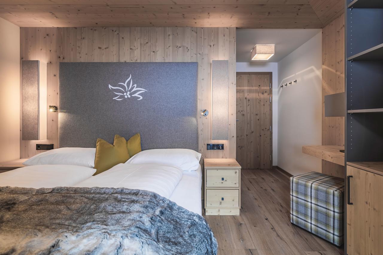 Hotel & Chalets Edelweiss Madonna  Zewnętrze zdjęcie